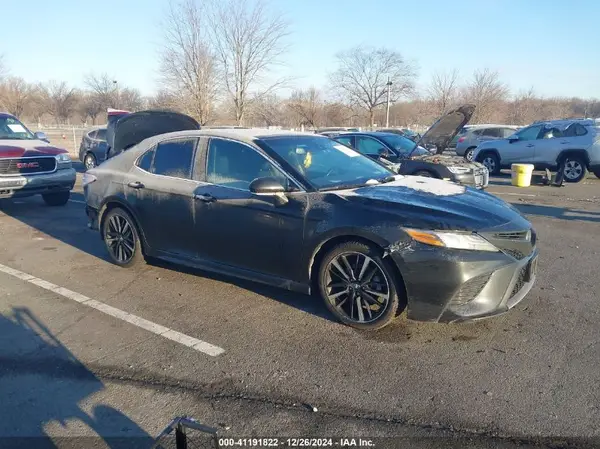 4T1B61HK0JU508543 2018 TOYOTA CAMRY - Image 1