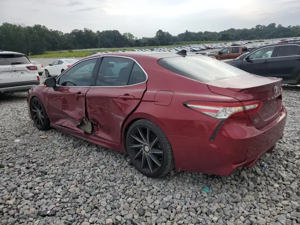4T1B61HK0JU593142 2018 TOYOTA CAMRY - Image 2