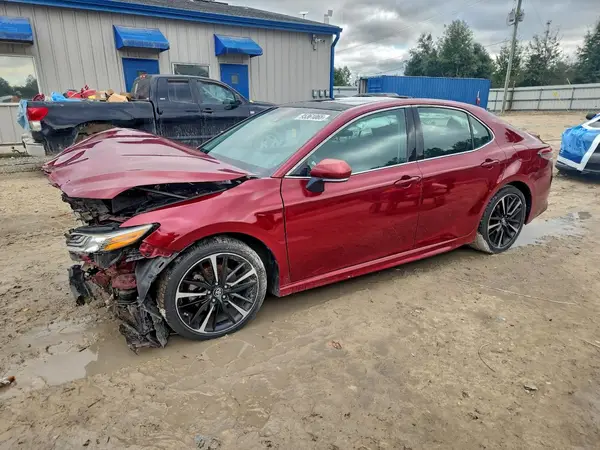4T1B61HK0JU619223 2018 TOYOTA CAMRY - Image 1