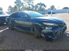 4T1B61HK0JU624972 2018 TOYOTA CAMRY