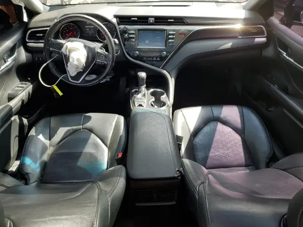 4T1B61HK0JU632425 2018 TOYOTA CAMRY - Image 8