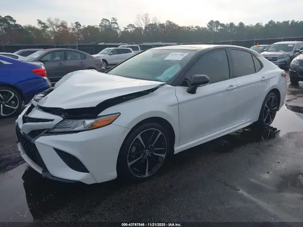 4T1B61HK0KU178663 2019 TOYOTA CAMRY - Image 2