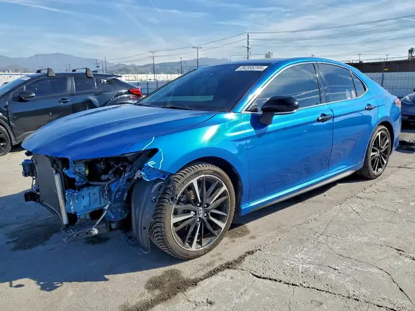 4T1B61HK0KU184690 2019 TOYOTA CAMRY - Image 1