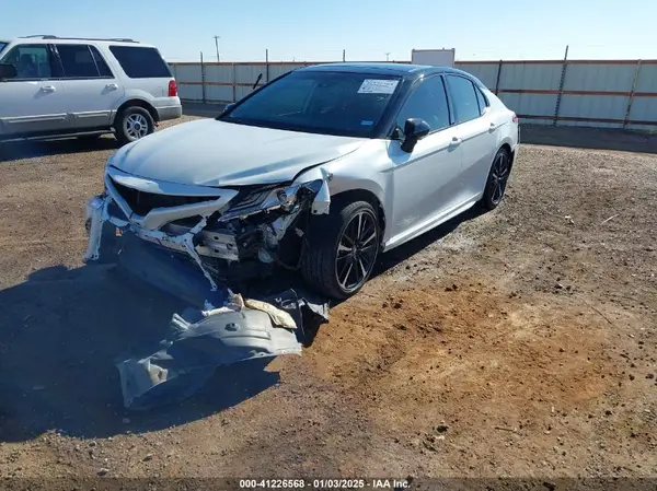 4T1B61HK0KU191820 2019 TOYOTA CAMRY - Image 2