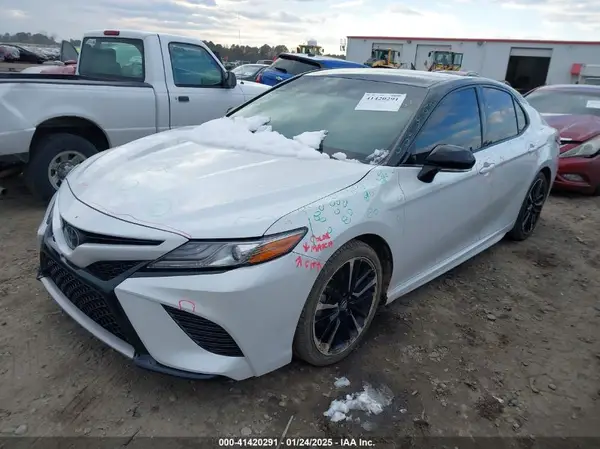 4T1B61HK0KU195897 2019 TOYOTA CAMRY - Image 2
