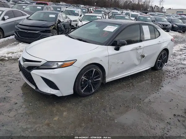 4T1B61HK0KU199500 2019 TOYOTA CAMRY - Image 2