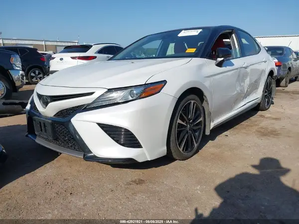 4T1B61HK0KU208423 2019 TOYOTA CAMRY - Image 2