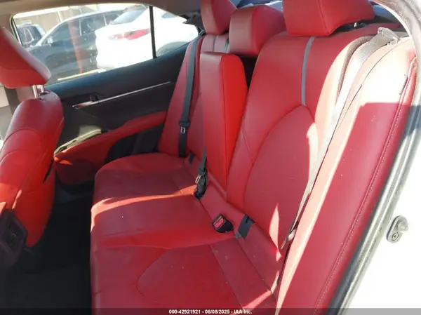 4T1B61HK0KU208423 2019 TOYOTA CAMRY - Image 8