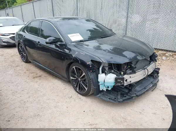 4T1B61HK0KU215713 2019 TOYOTA CAMRY - Image 1