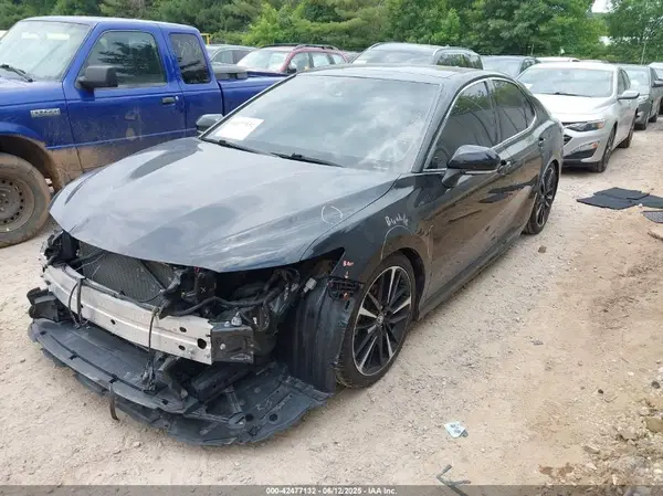 4T1B61HK0KU215713 2019 TOYOTA CAMRY - Image 2