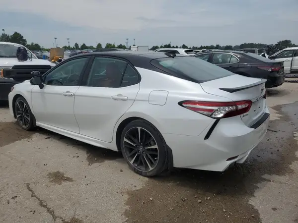4T1B61HK0KU220894 2019 TOYOTA CAMRY - Image 2