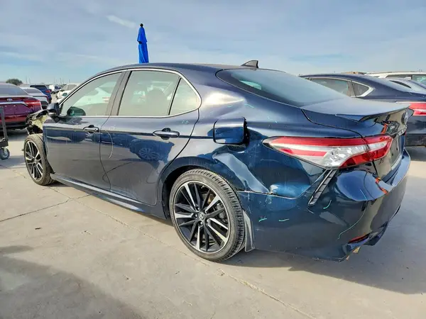 4T1B61HK0KU237727 2019 TOYOTA CAMRY - Image 2