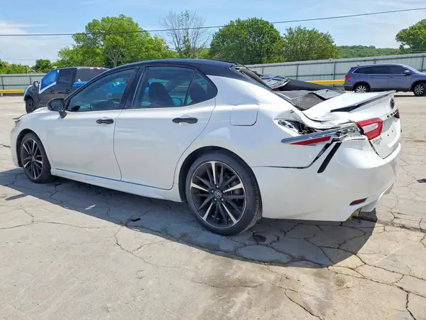 4T1B61HK0KU250798 2019 TOYOTA CAMRY - Image 2