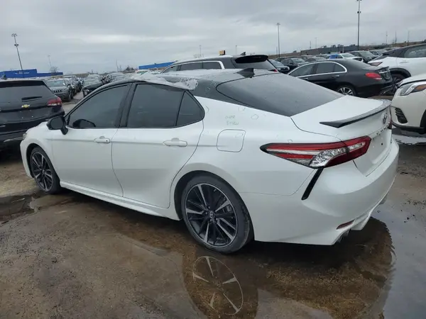 4T1B61HK0KU269500 2019 TOYOTA CAMRY - Image 2