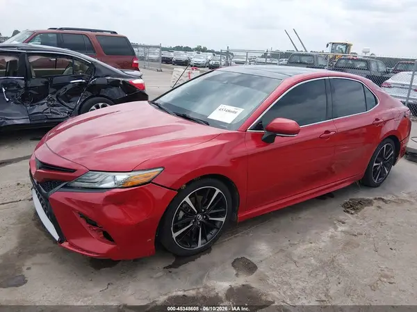 4T1B61HK0KU288130 2019 TOYOTA CAMRY - Image 2