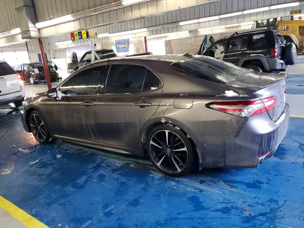 4T1B61HK0KU295241 2019 TOYOTA CAMRY - Image 2