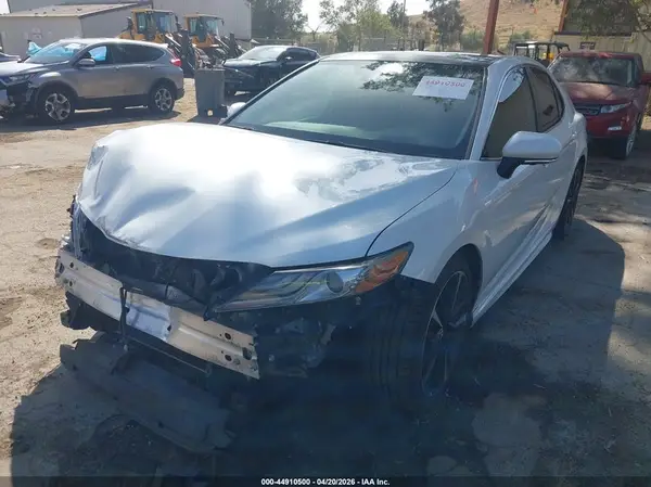 4T1B61HK0KU685692 2019 TOYOTA CAMRY - Image 2
