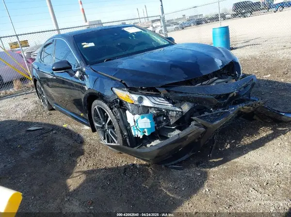 4T1B61HK0KU710493 2019 TOYOTA CAMRY - Image 1