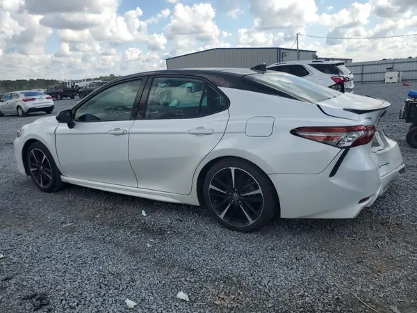 4T1B61HK0KU749102 2019 TOYOTA CAMRY - Image 2