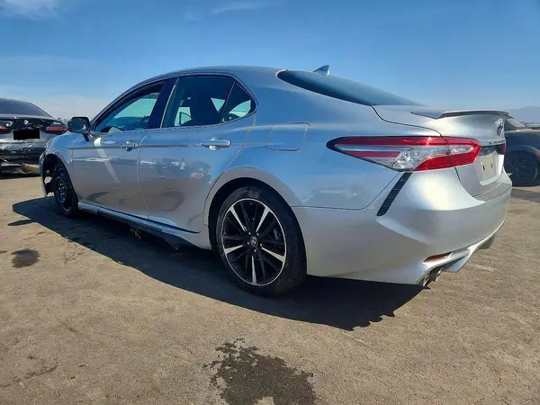 4T1B61HK0KU761721 2019 TOYOTA CAMRY - Image 2