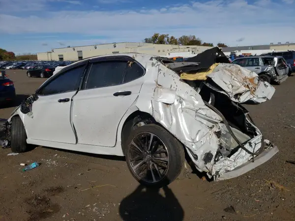 4T1B61HK0KU781578 2019 TOYOTA CAMRY - Image 2