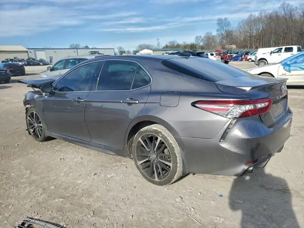 4T1B61HK0KU798140 2019 TOYOTA CAMRY - Image 2