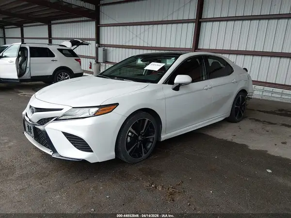 4T1B61HK0KU804468 2019 TOYOTA CAMRY - Image 2