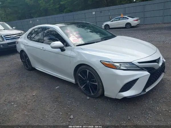 4T1B61HK0KU809010 2019 TOYOTA CAMRY - Image 1