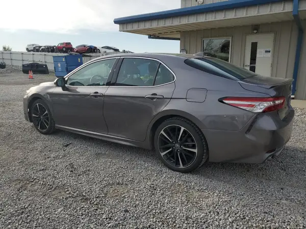 4T1B61HK0KU828494 2019 TOYOTA CAMRY - Image 2