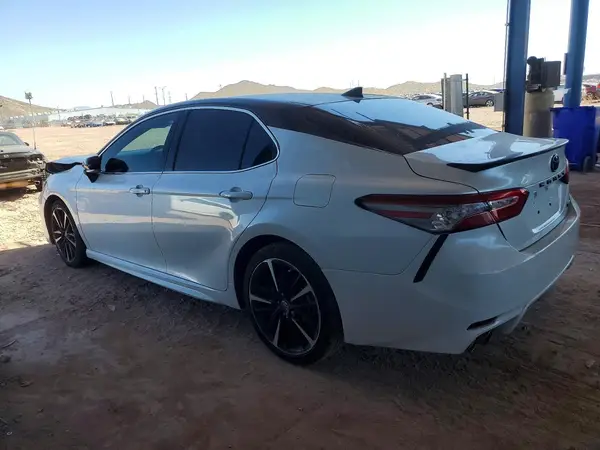 4T1B61HK0KU829354 2019 TOYOTA CAMRY - Image 2
