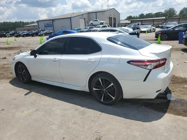 4T1B61HK0KU842234 2019 TOYOTA CAMRY - Image 2