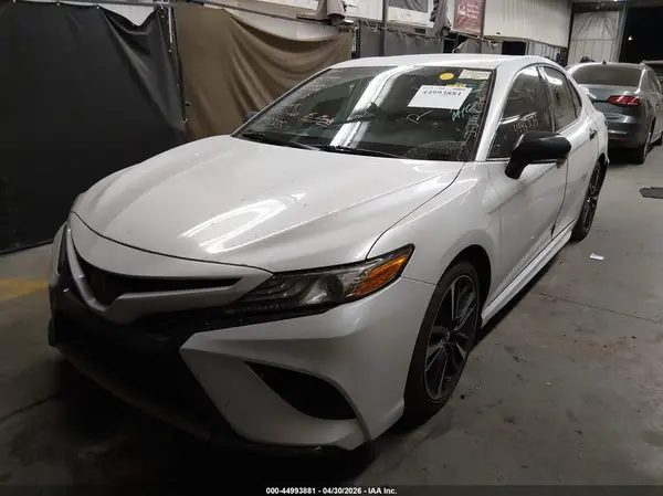 4T1B61HK0KU843335 2019 TOYOTA CAMRY - Image 2