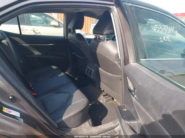 4T1B61HK1JU031931 2018 TOYOTA CAMRY - Image 8