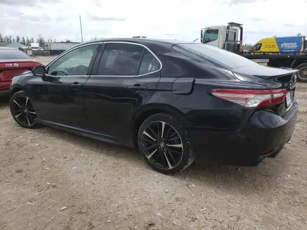 4T1B61HK1JU054478 2018 TOYOTA CAMRY - Image 2