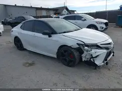 4T1B61HK1JU063987 2018 TOYOTA CAMRY