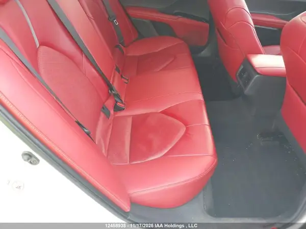 4T1B61HK1JU063987 2018 TOYOTA CAMRY - Image 8