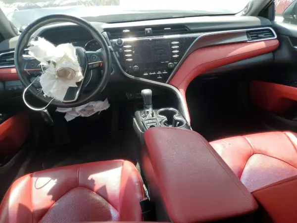 4T1B61HK1JU076397 2018 TOYOTA CAMRY - Image 8