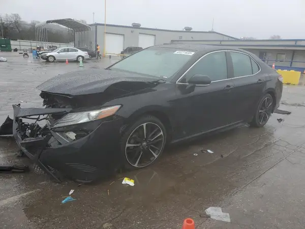 4T1B61HK1JU089893 2018 TOYOTA CAMRY - Image 1