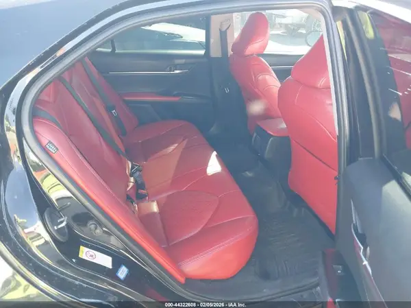 4T1B61HK1JU107762 2018 TOYOTA CAMRY - Image 8