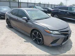 4T1B61HK1JU109317 2018 TOYOTA CAMRY