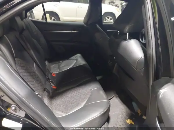 4T1B61HK1JU131883 2018 TOYOTA CAMRY - Image 8