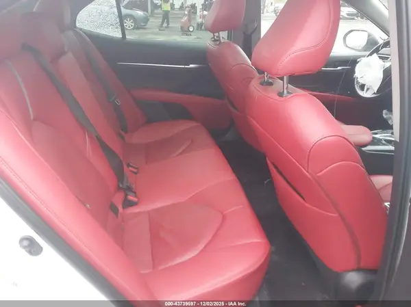 4T1B61HK1JU132208 2018 TOYOTA CAMRY - Image 8