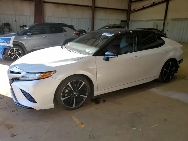 4T1B61HK1JU136260 2018 TOYOTA CAMRY - Image 1