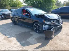 4T1B61HK1JU143581 2018 TOYOTA CAMRY