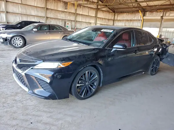 4T1B61HK1JU143631 2018 TOYOTA CAMRY - Image 1