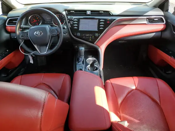 4T1B61HK1JU146285 2018 TOYOTA CAMRY - Image 8