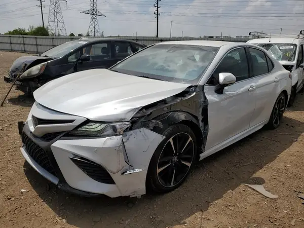 4T1B61HK1JU148621 2018 TOYOTA CAMRY - Image 1