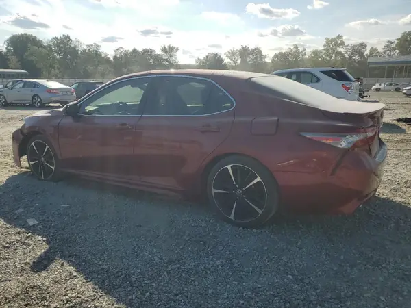 4T1B61HK1JU508342 2018 TOYOTA CAMRY - Image 2