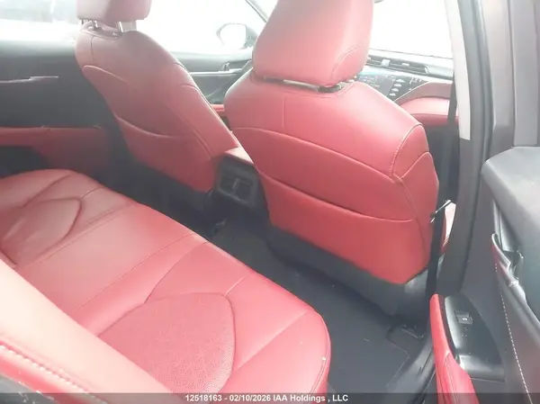 4T1B61HK1JU562000 2018 TOYOTA CAMRY - Image 8
