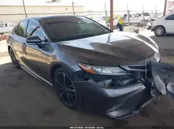 4T1B61HK1JU610854 2018 TOYOTA CAMRY